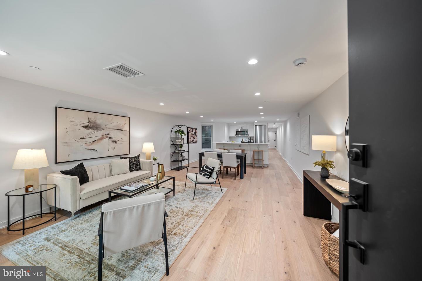 131 11 Street NE #1