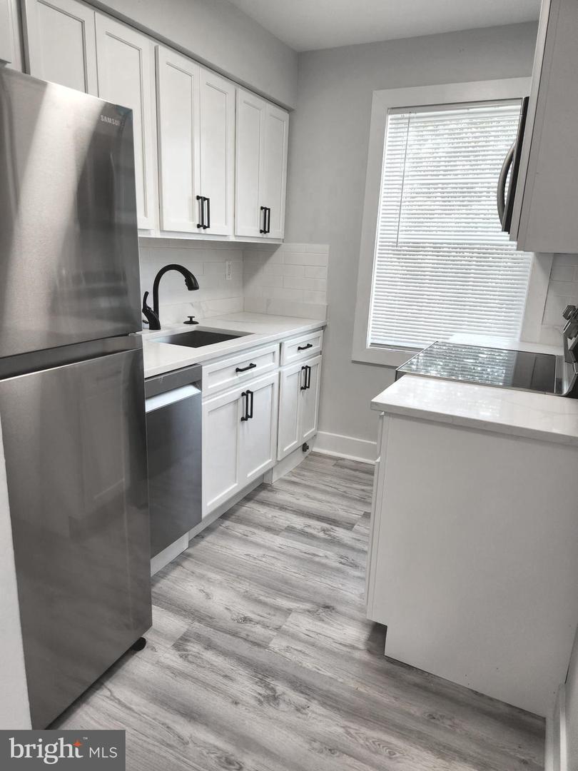 3809 V Street SE #202, Washington