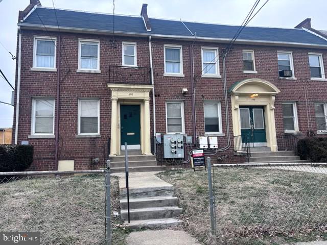146 36th Street NE