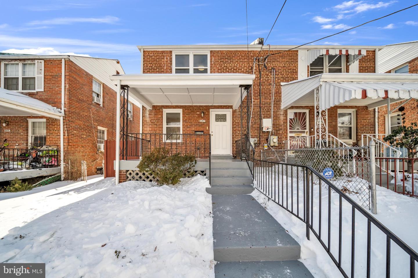 647 Emerson Street NE, Washington