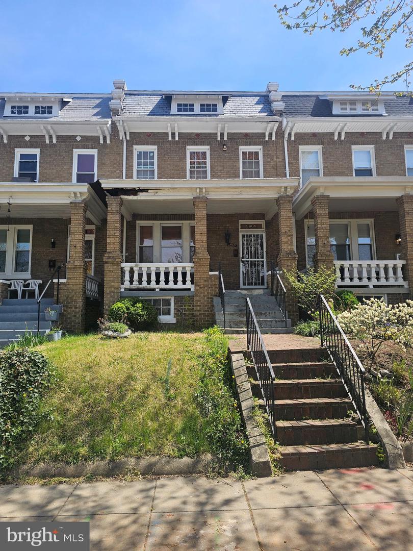3809 10th Street NW