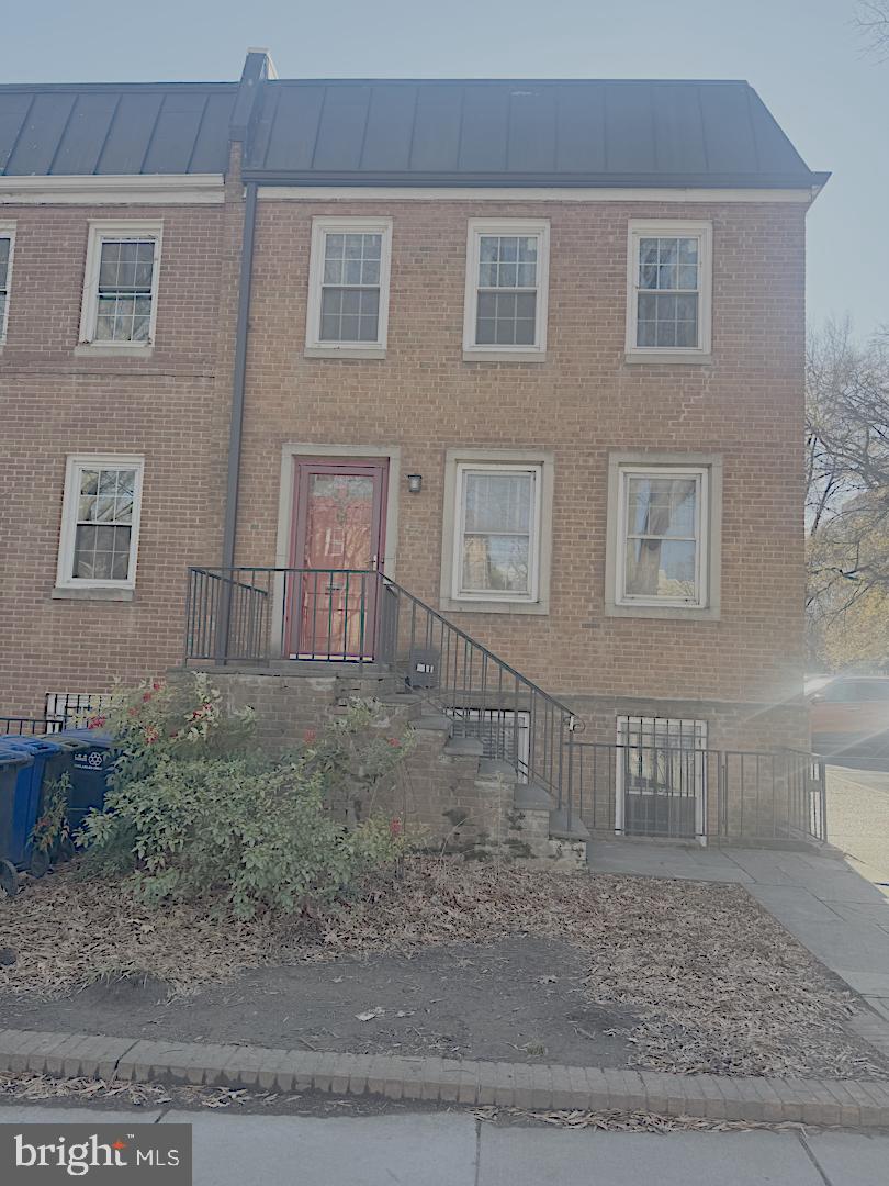 626 G Street SW