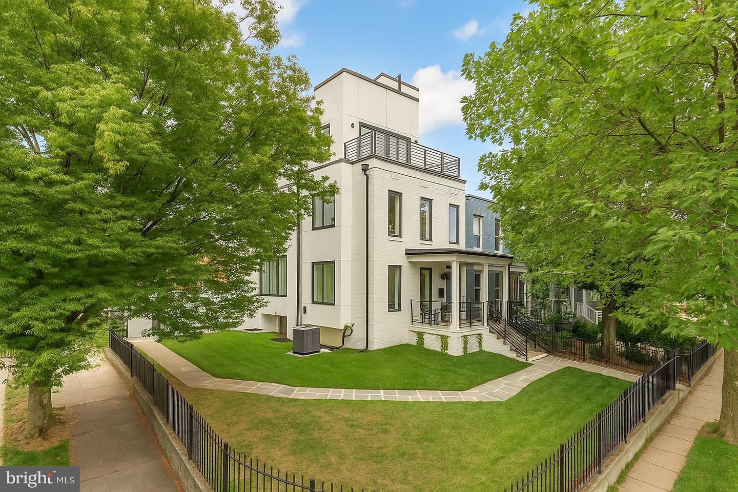 1631 G Street SE, Washington