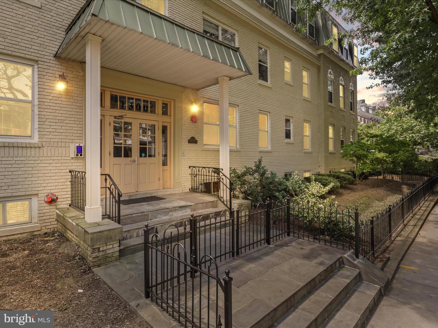 1300 Taylor Street NW #4