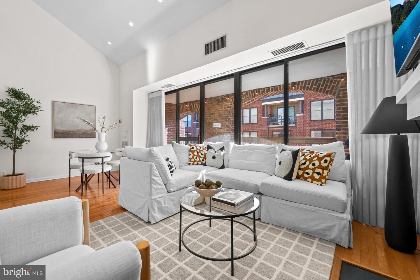 3225 Grace Street NW #219, Washington