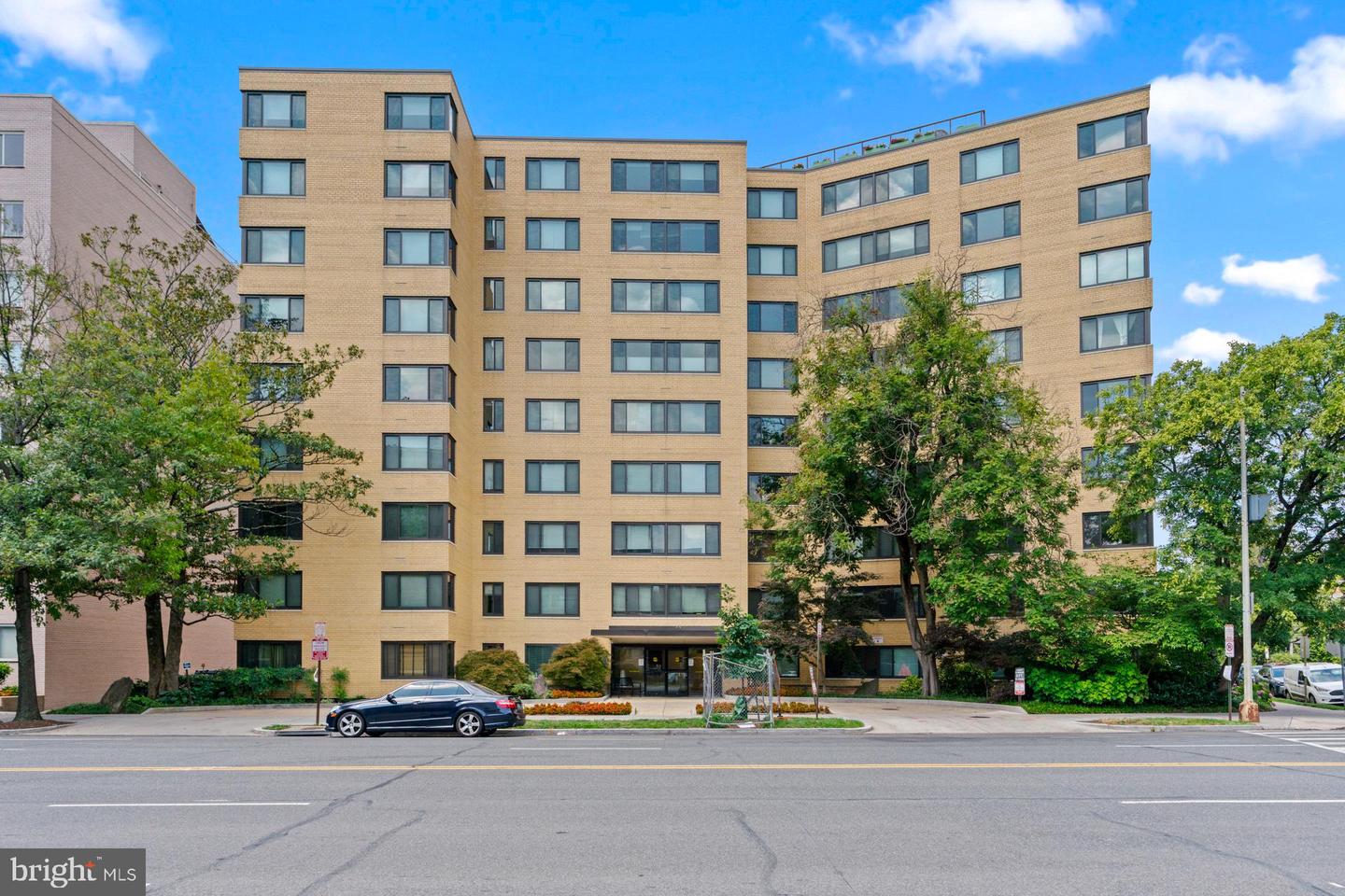 5410 Connecticut Avenue NW #817
