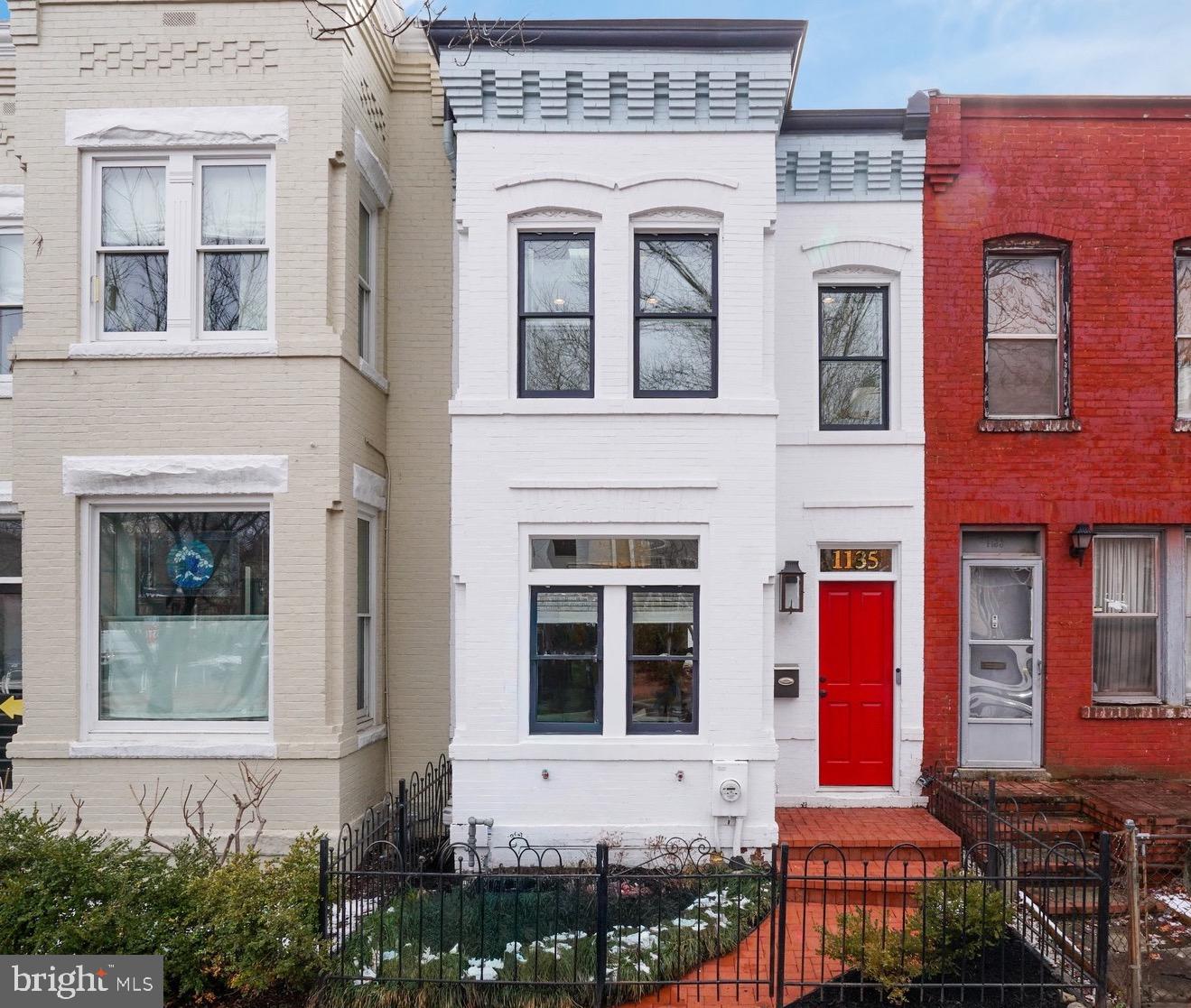 1135 C Street NE, Washington