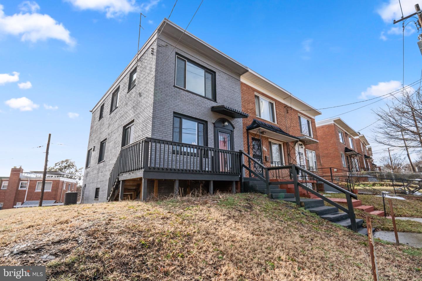 1261 Gallatin Street NE