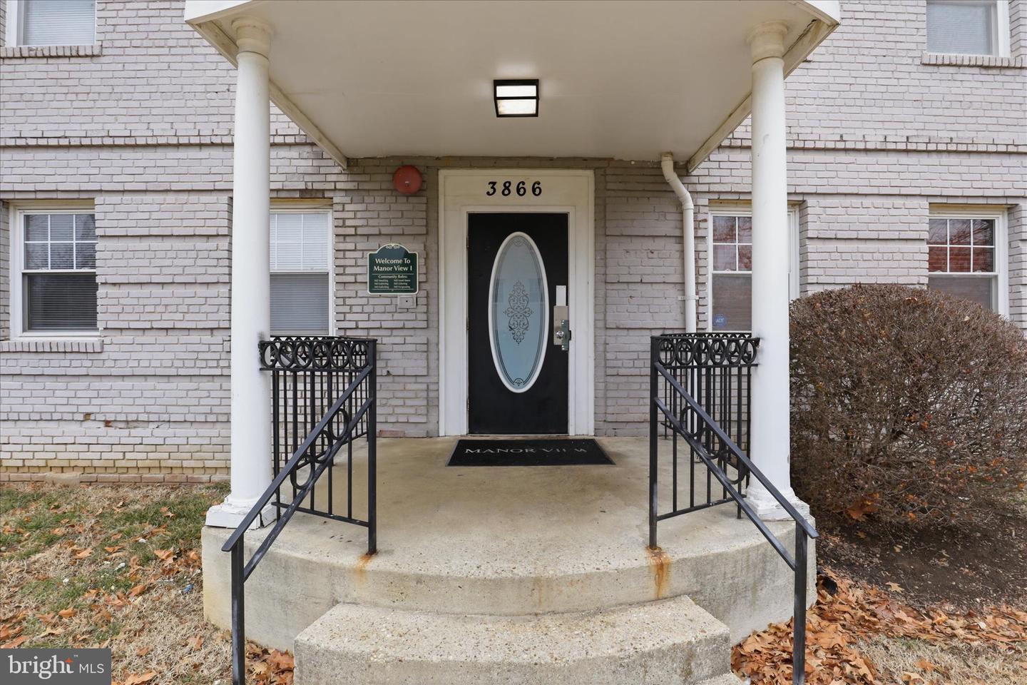 3866 9th Street SE #102