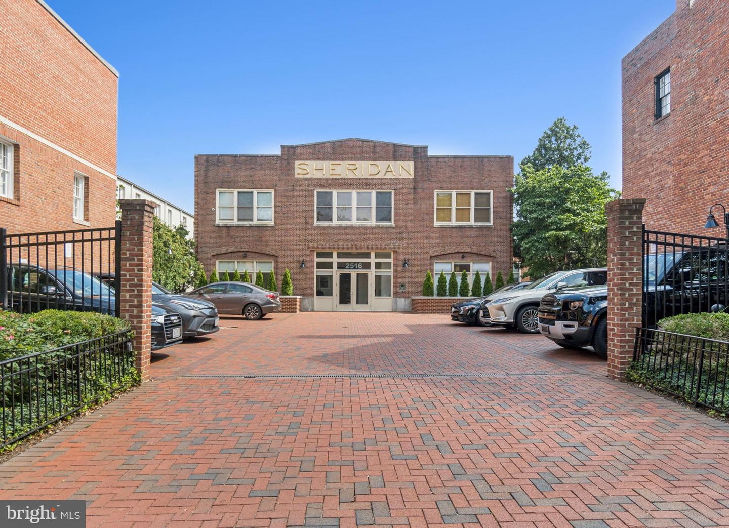 2516 Q Street NW #q206