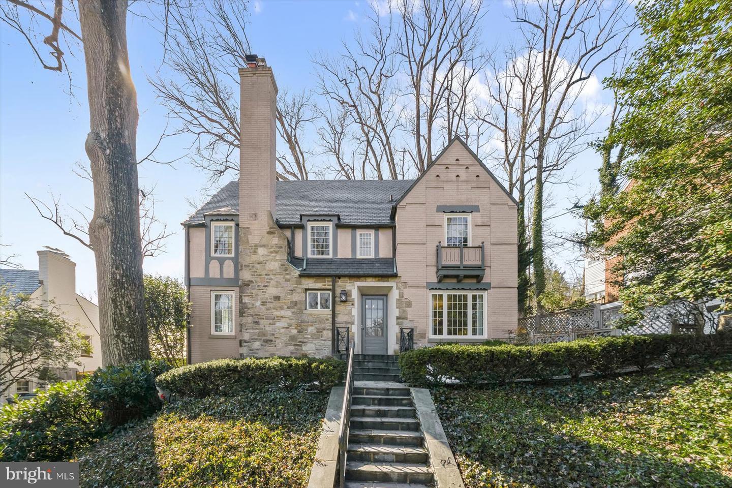 4520 Dexter Street NW, Washington