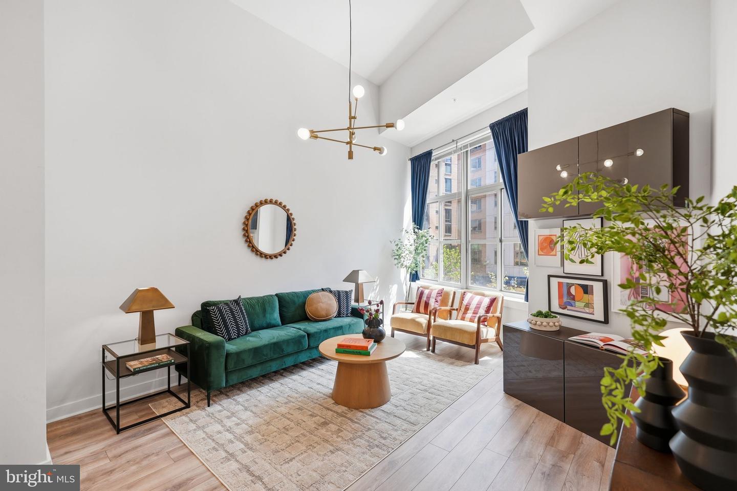 460 New York NW #205