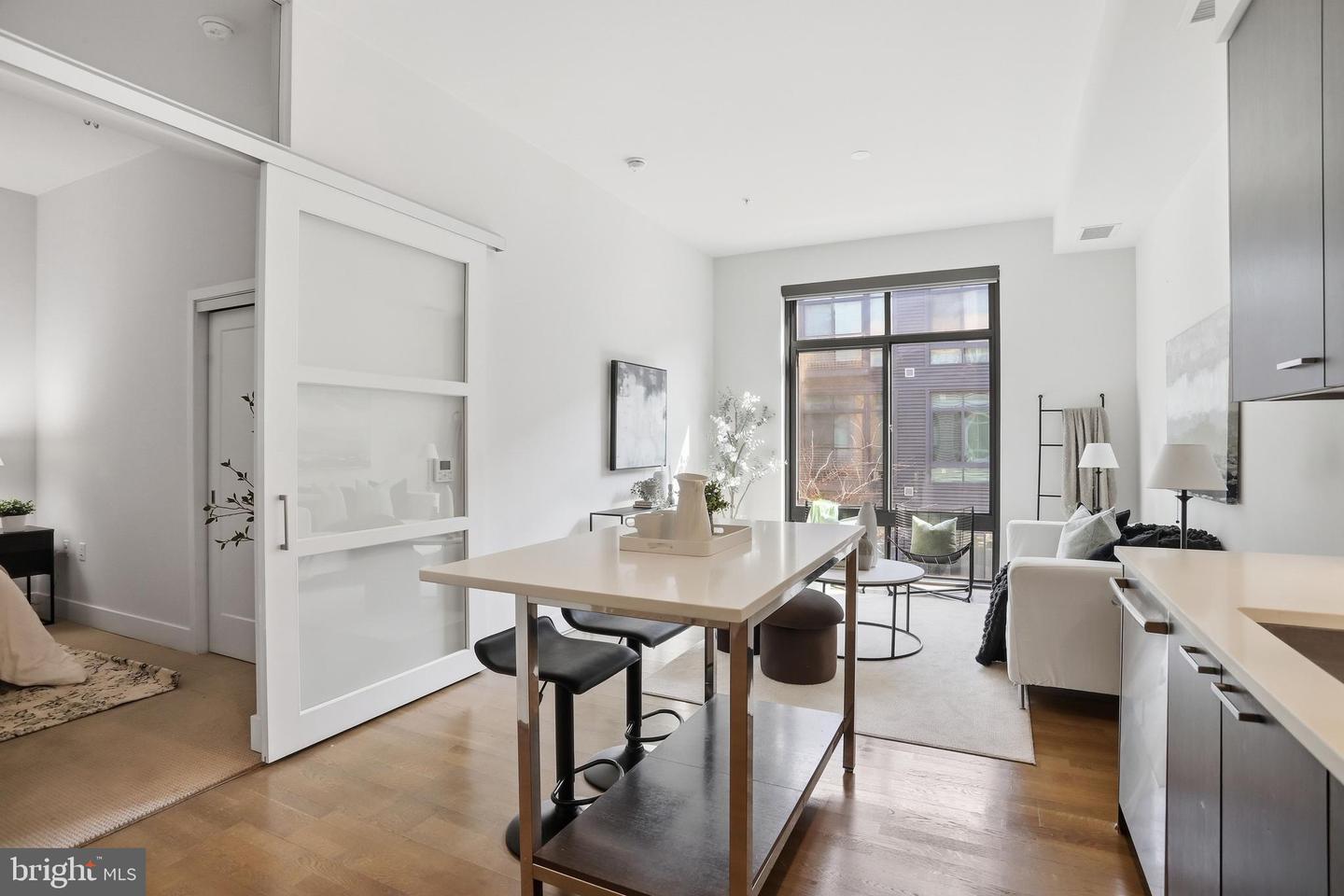 525 Water Street SW #311, Washington