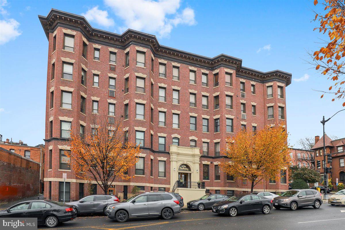 2038 18th Street NW #101
