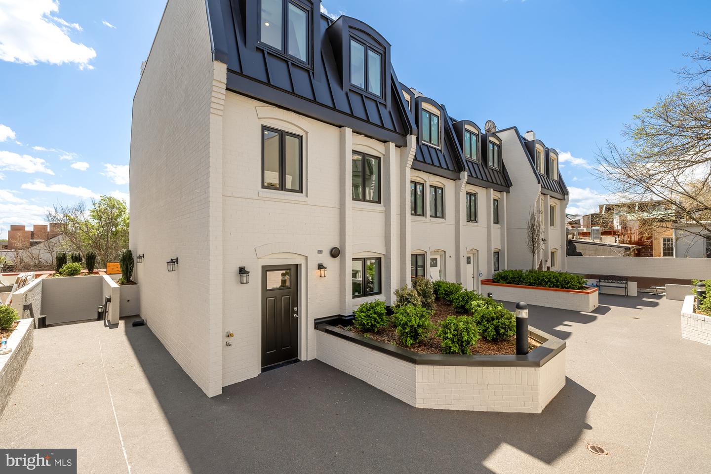1200 Eton Court NW #t4