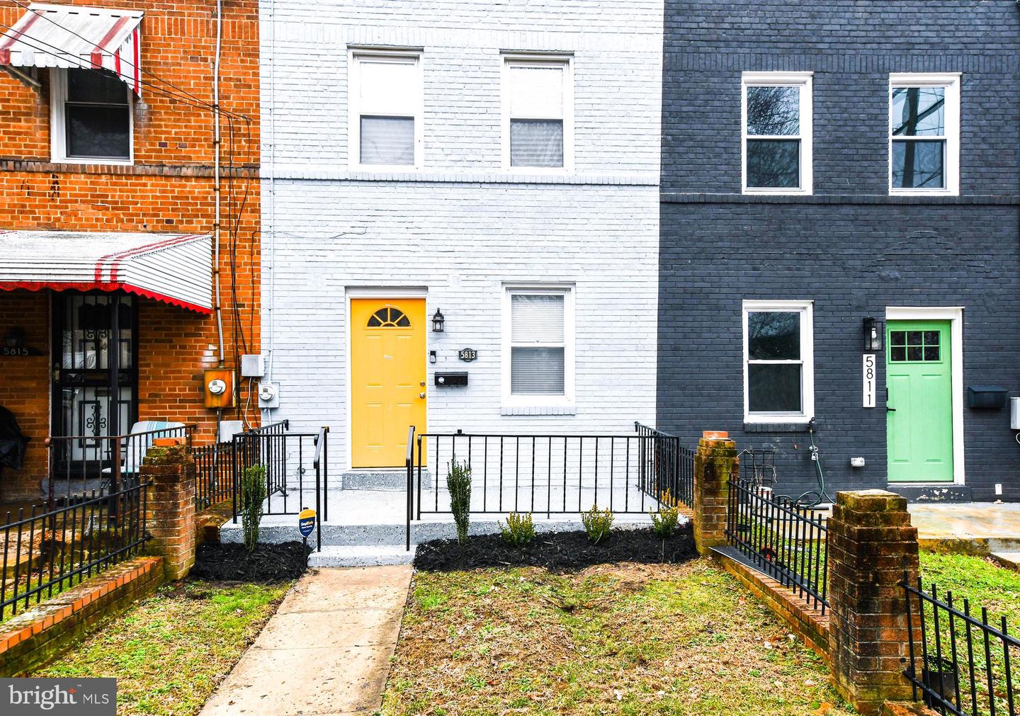 5813 Dix Street NE, Washington