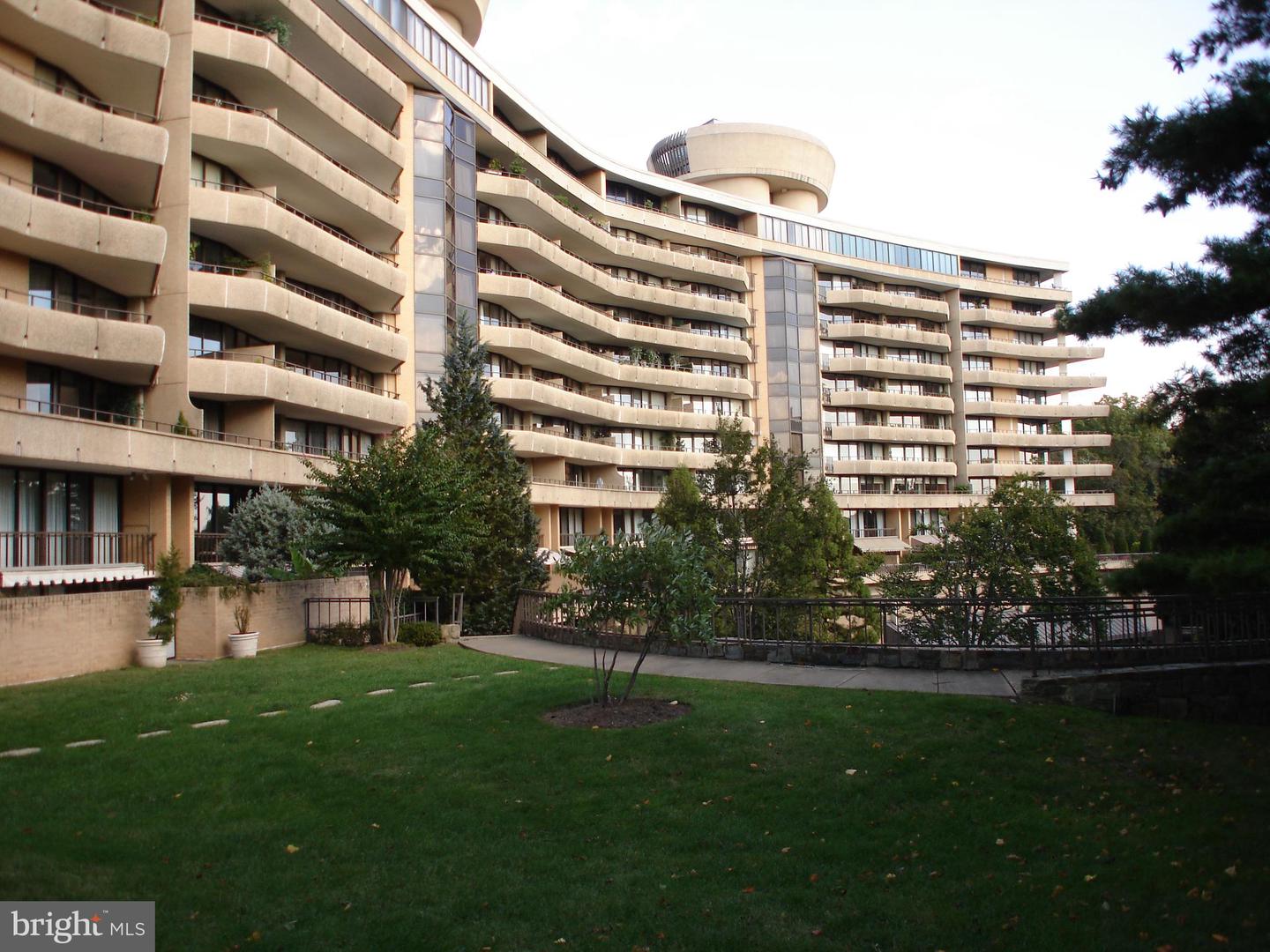 4200 Massachusetts Avenue NW #615, Washington