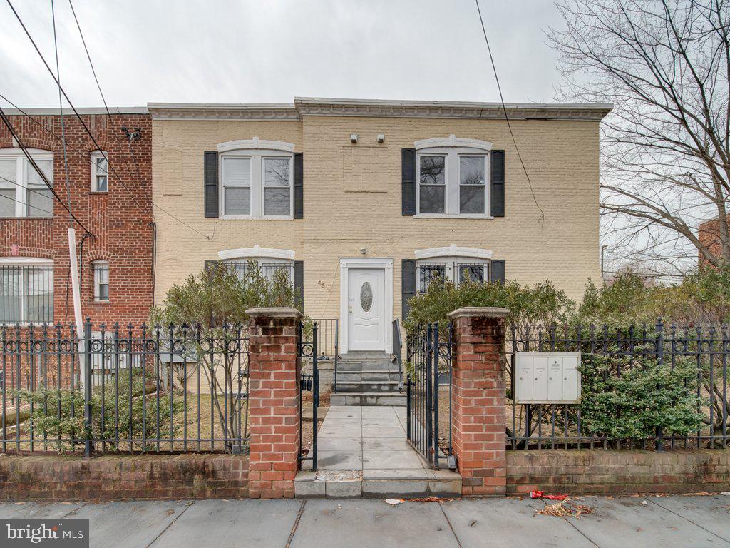 4325 Halley Terrace SE #201