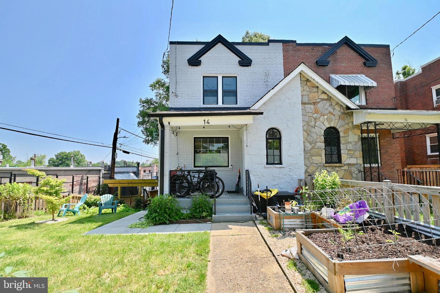 14 53rd Street SE
