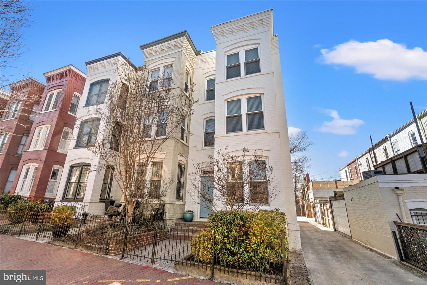 522 6th Street NE, Washington