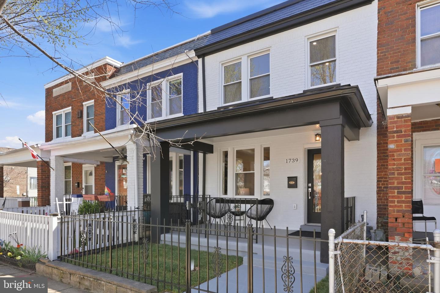 1739 Independence Avenue SE, Washington