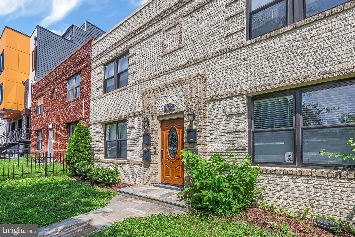 833 19th Street NE #1, Washington