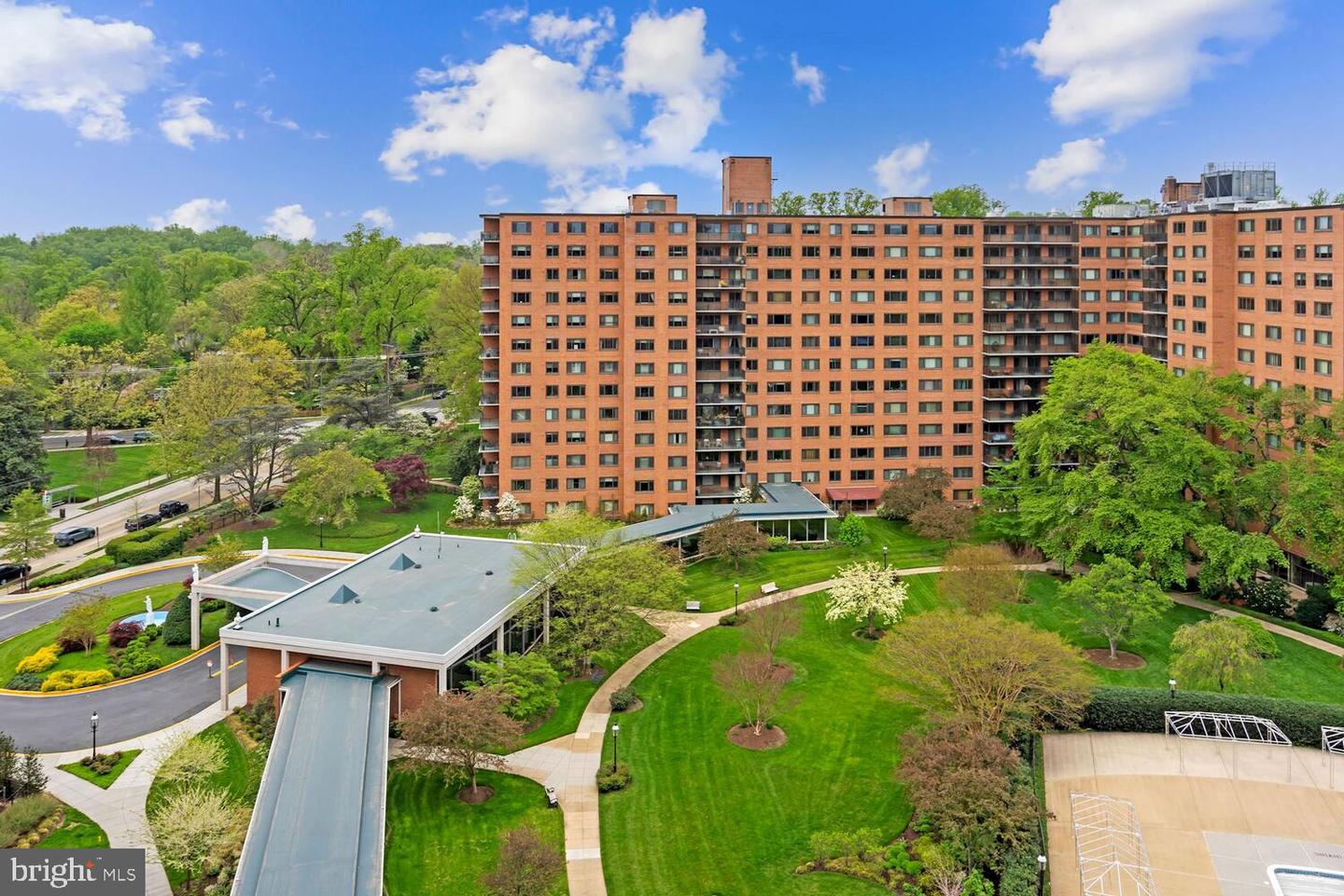 4201 Cathedral Avenue NW #222w