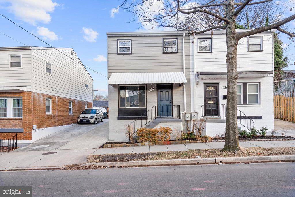 424 53rd Street SE