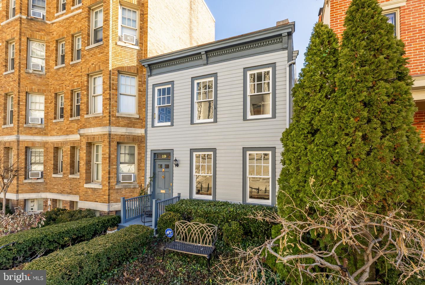 19 2nd Street NE, Washington