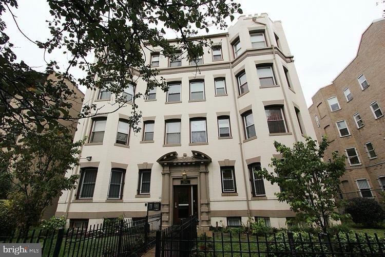 1421 Columbia Road NW #105, Washington