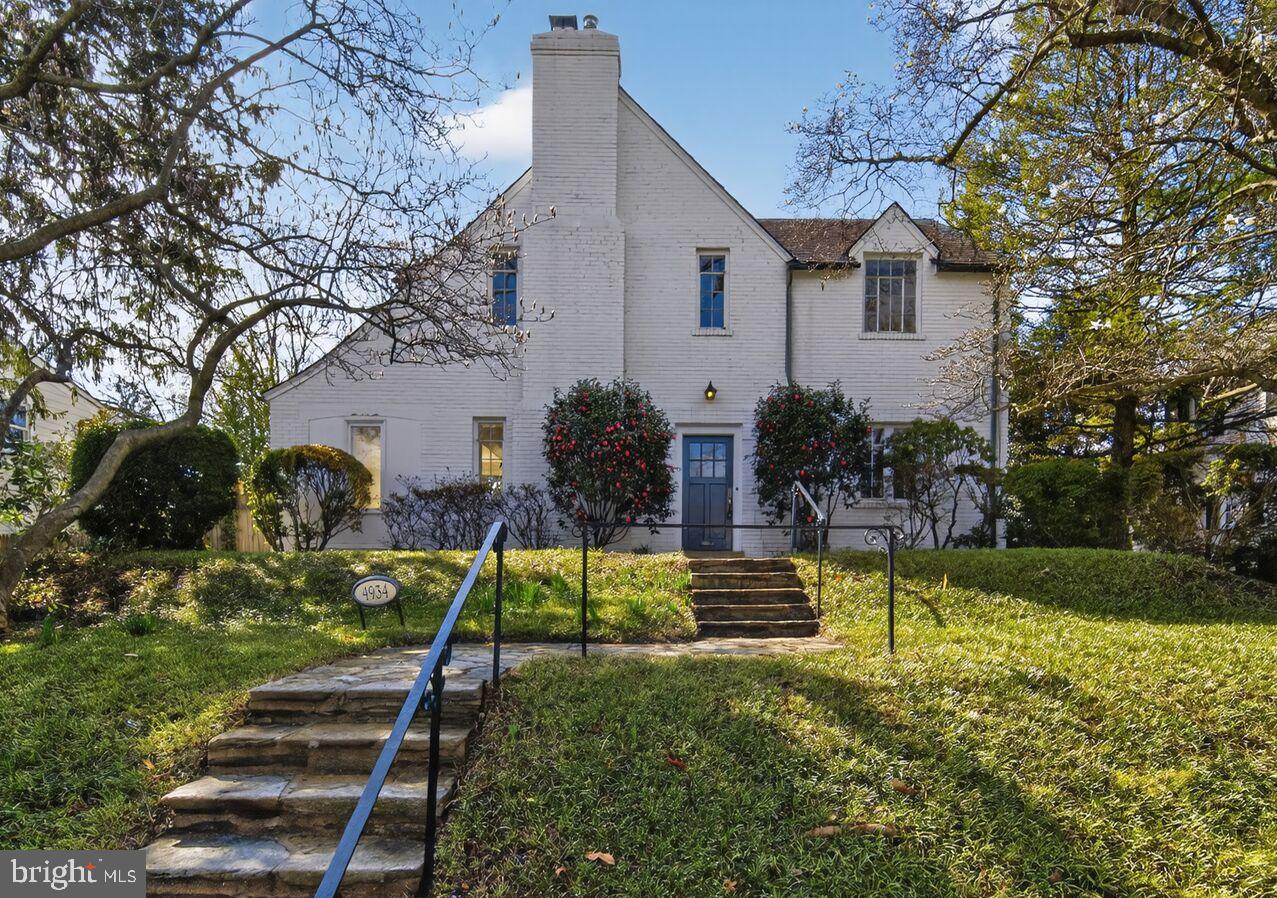 4934 Upton Street NW, Washington