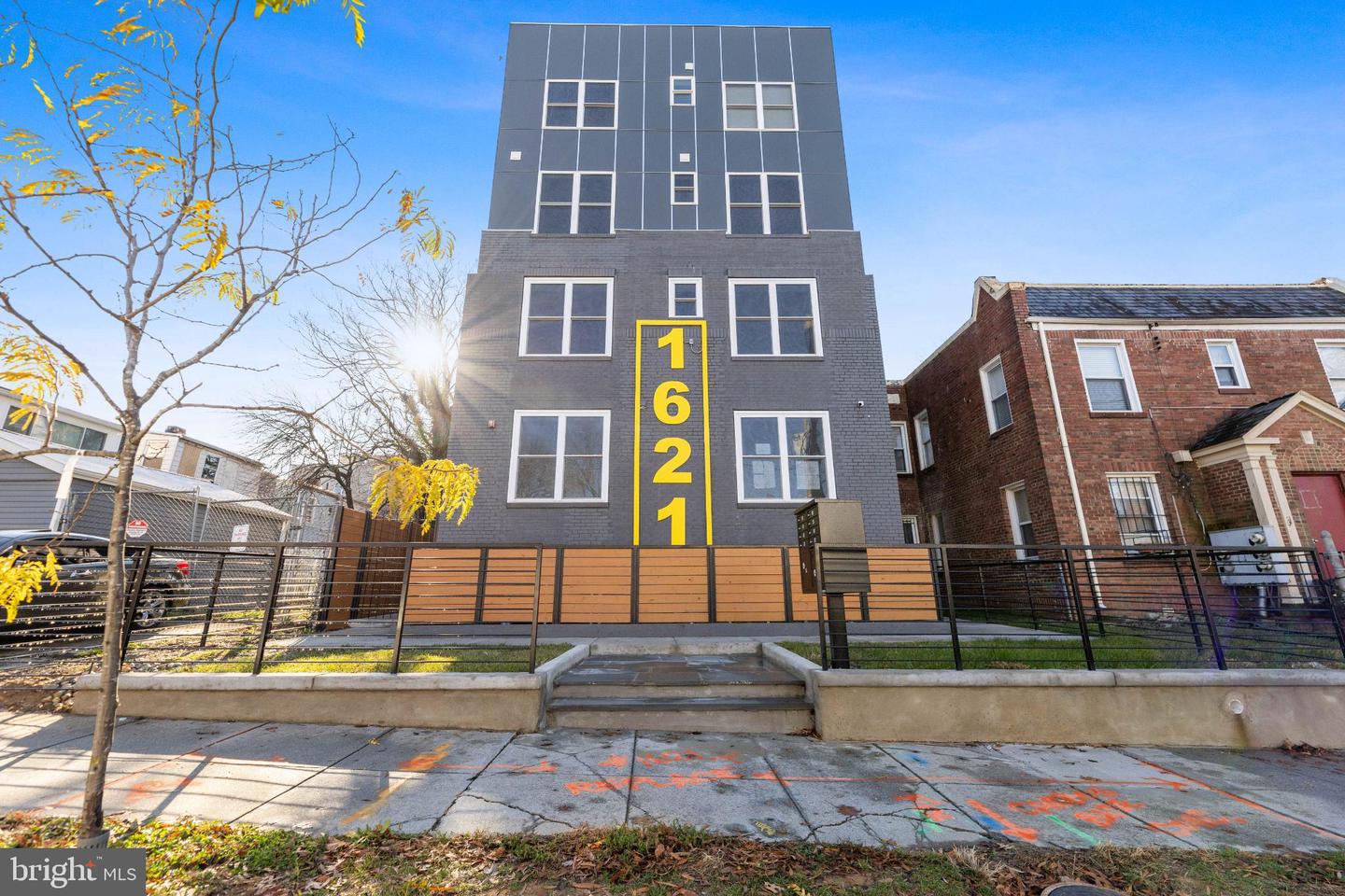 1621 T Street SE #6