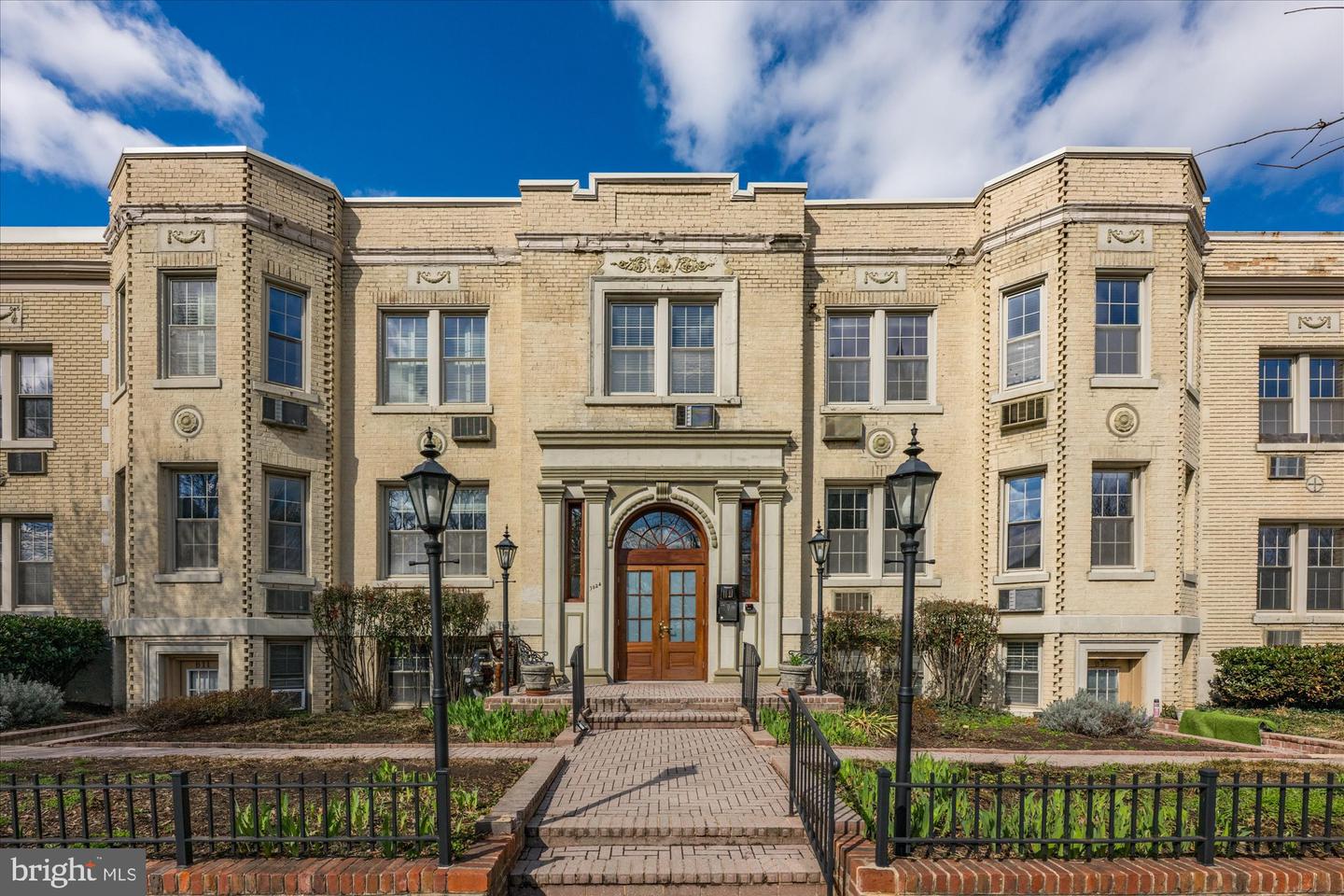 3024 Wisconsin Avenue NW #101