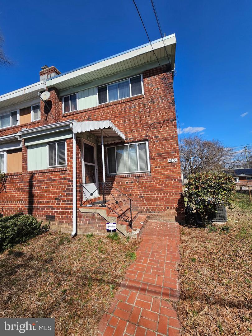 5205 12th Street NE, Washington
