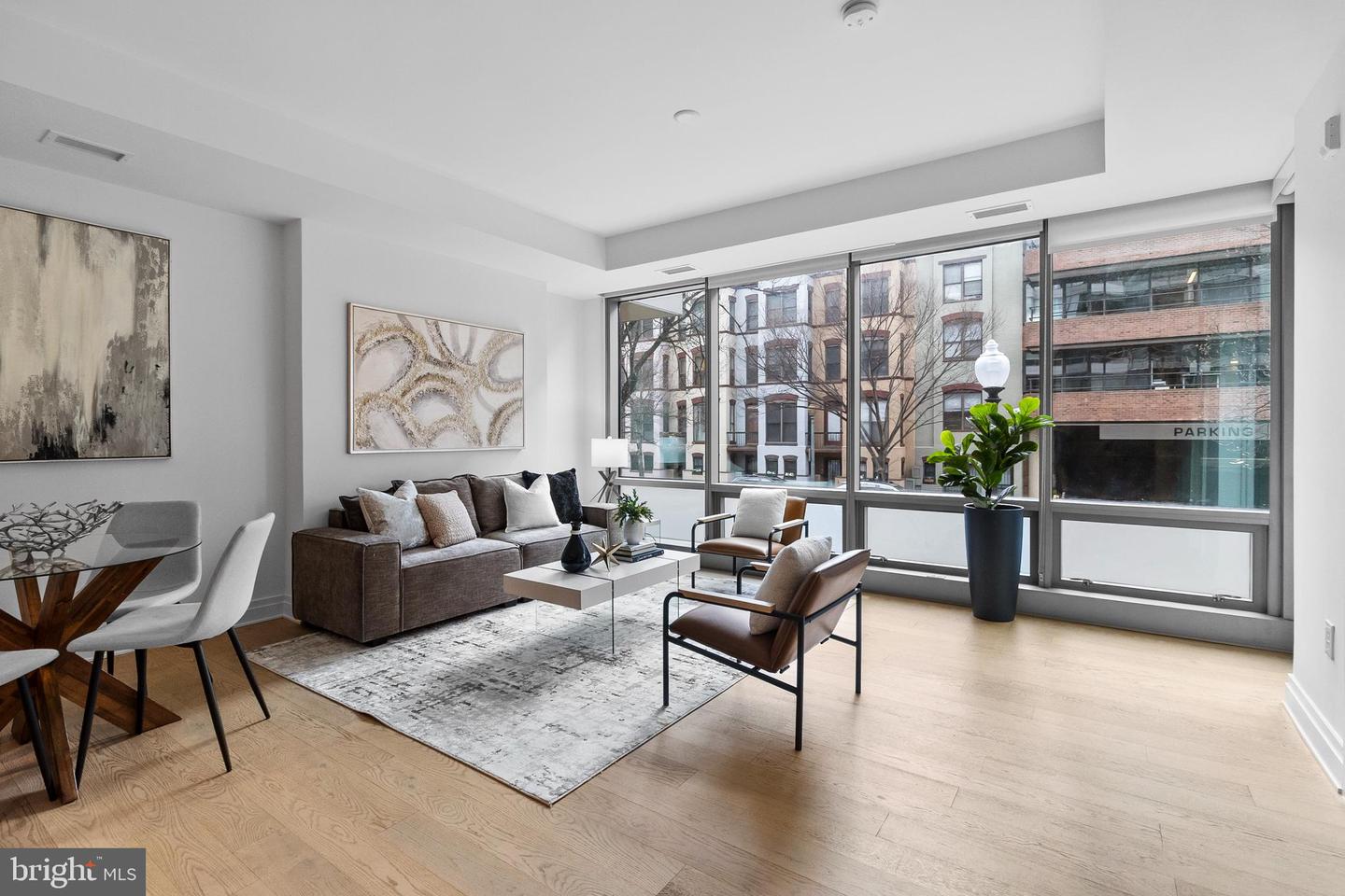 2501 M Street NW #t06