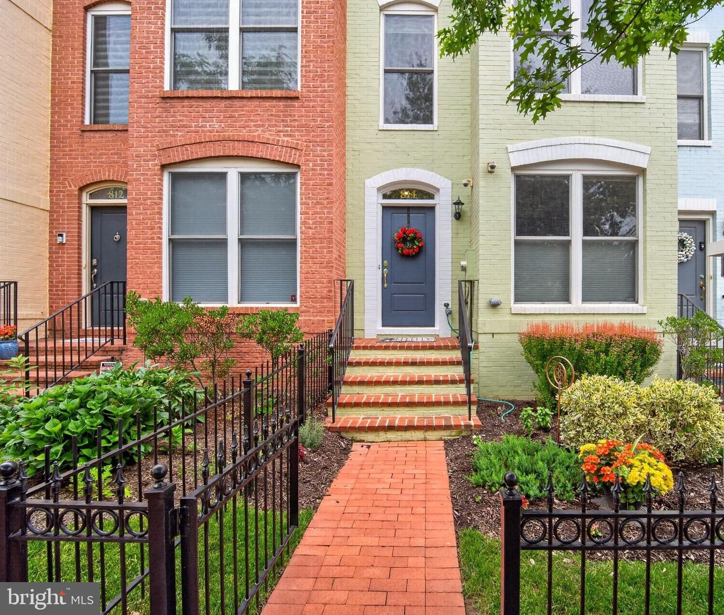 814 3rd Street SE