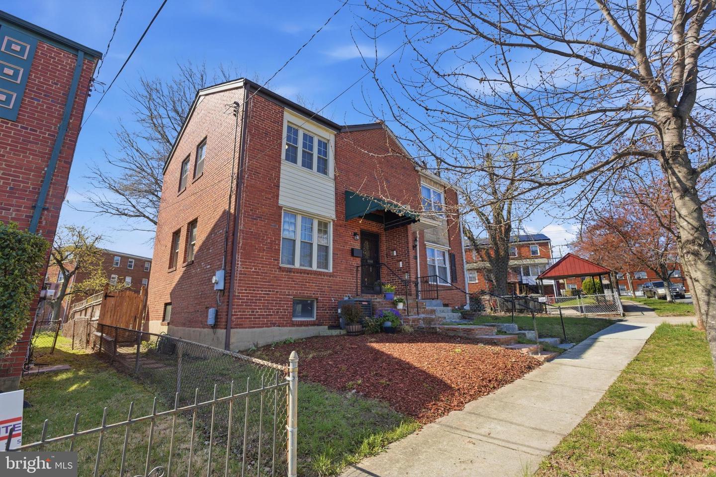 5722 Chillum Place NE, Washington