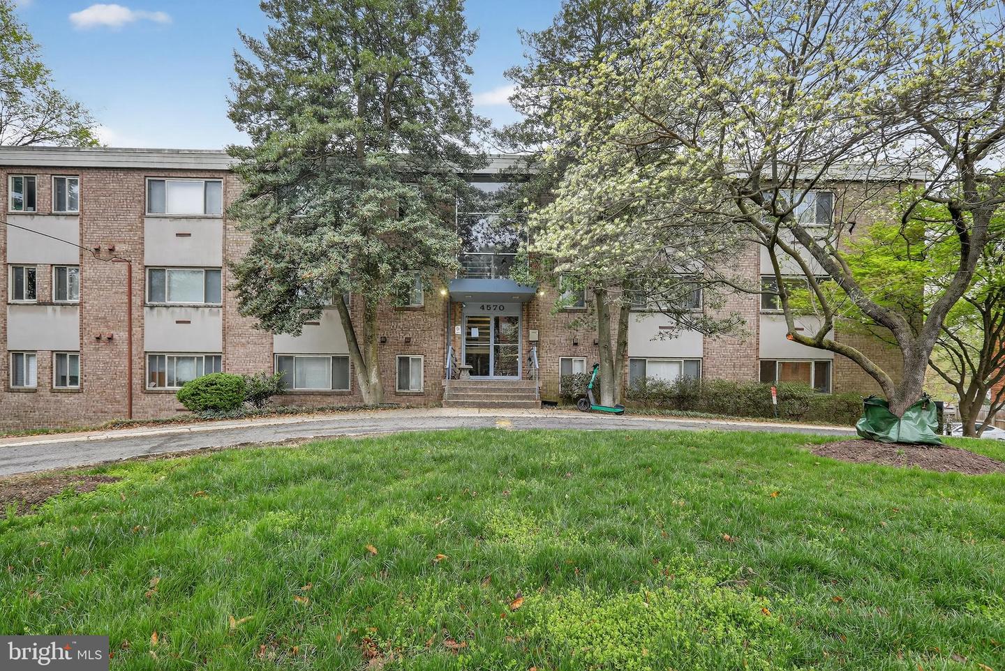 4570 Macarthur Boulevard NW #208