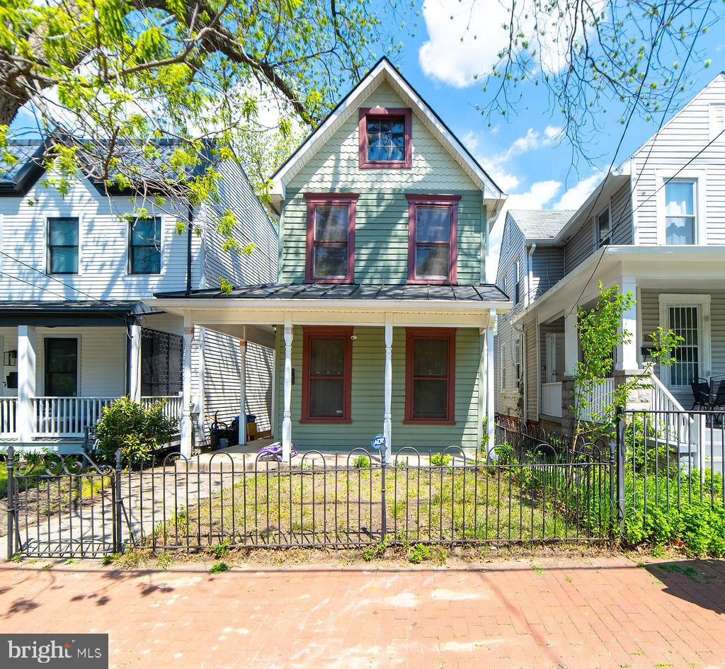 1630 U Street SE
