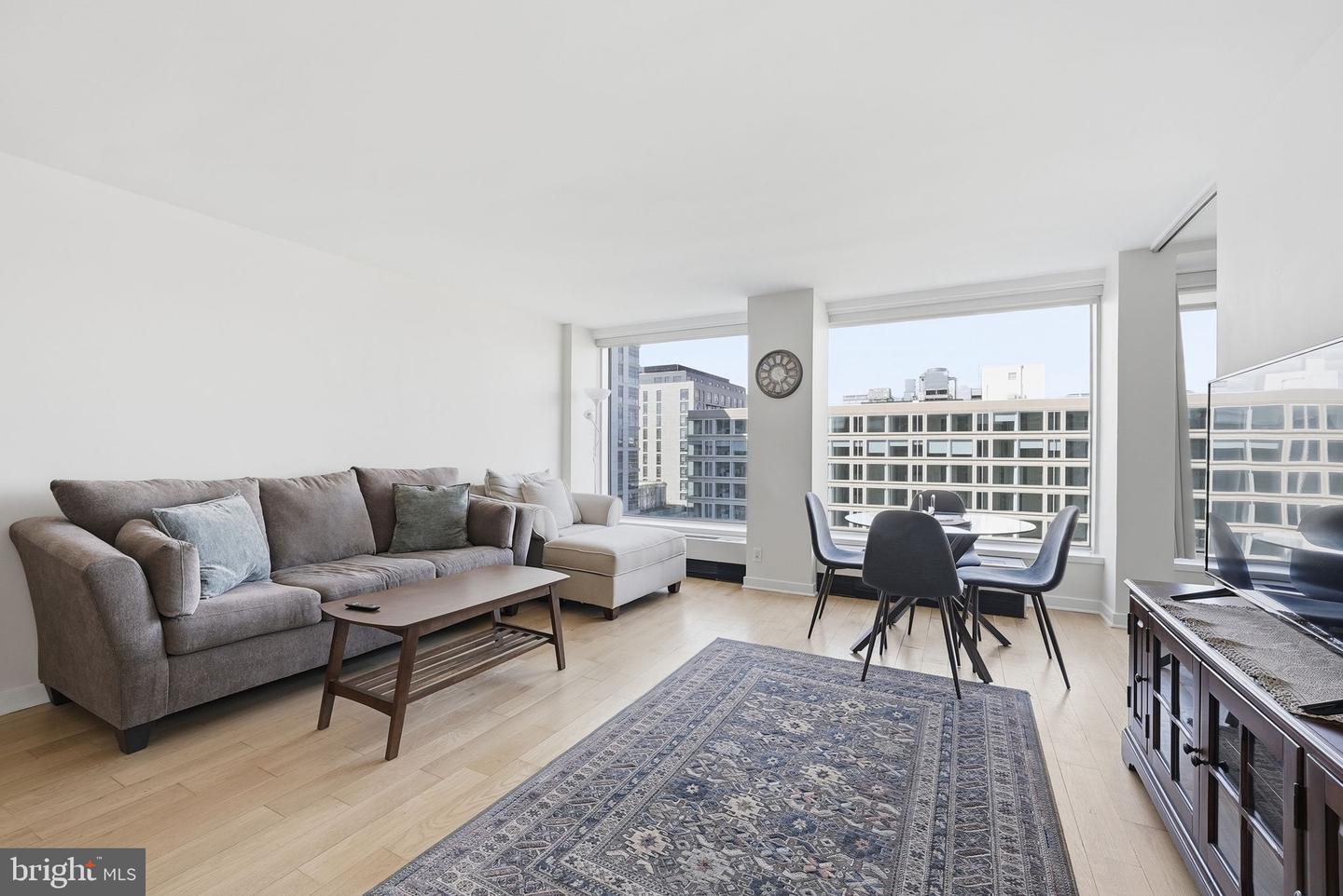 1101 3rd Street SW #701, Washington