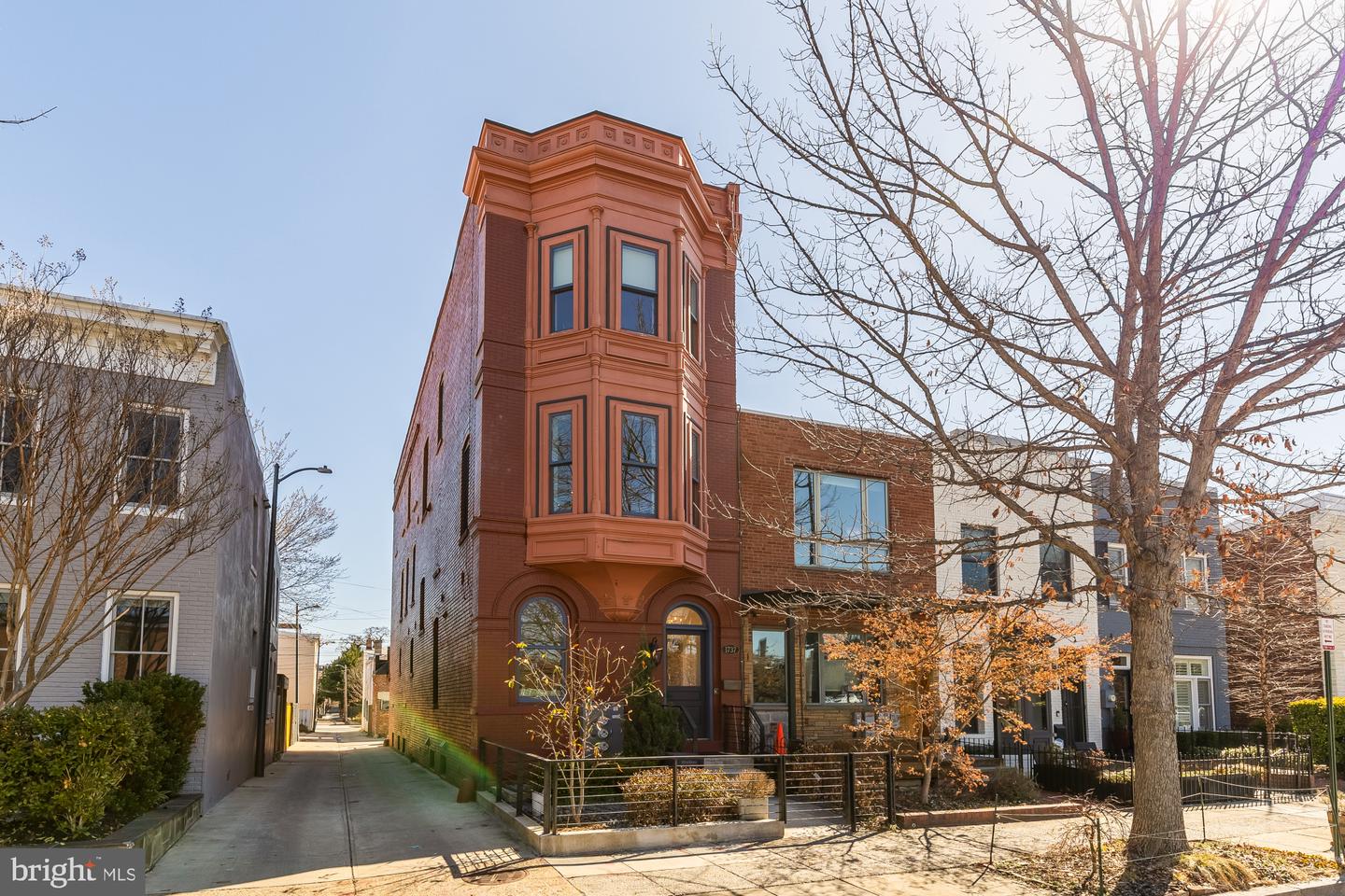 1737 11th NW #101, Washington