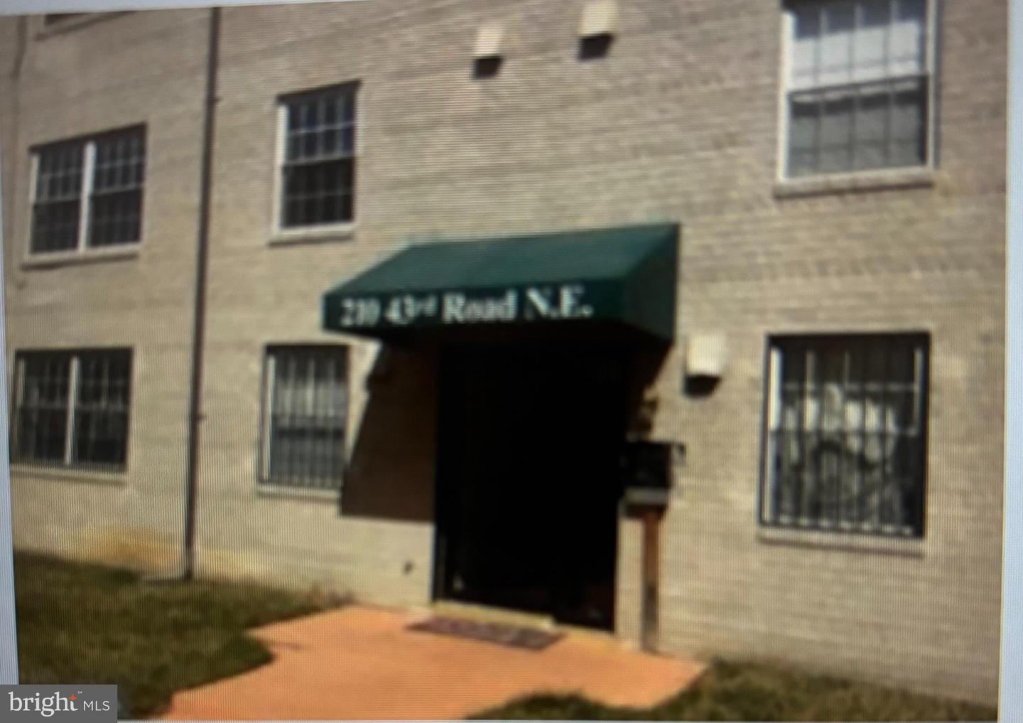 210 43rd Road NE #b3, Washington