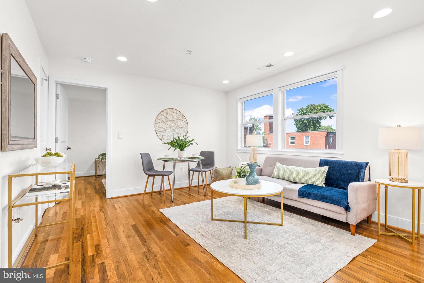 1628 C Street SE #302
