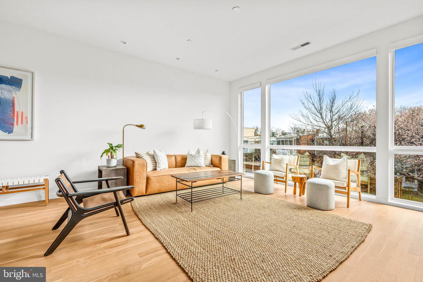 625 5th Street NE #2, Washington