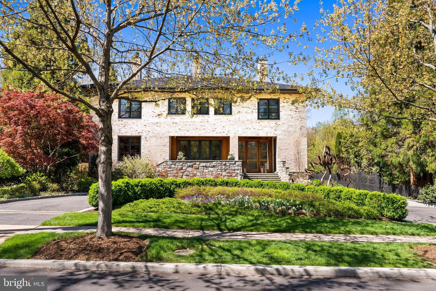 2845 Chesterfield Place NW, Washington