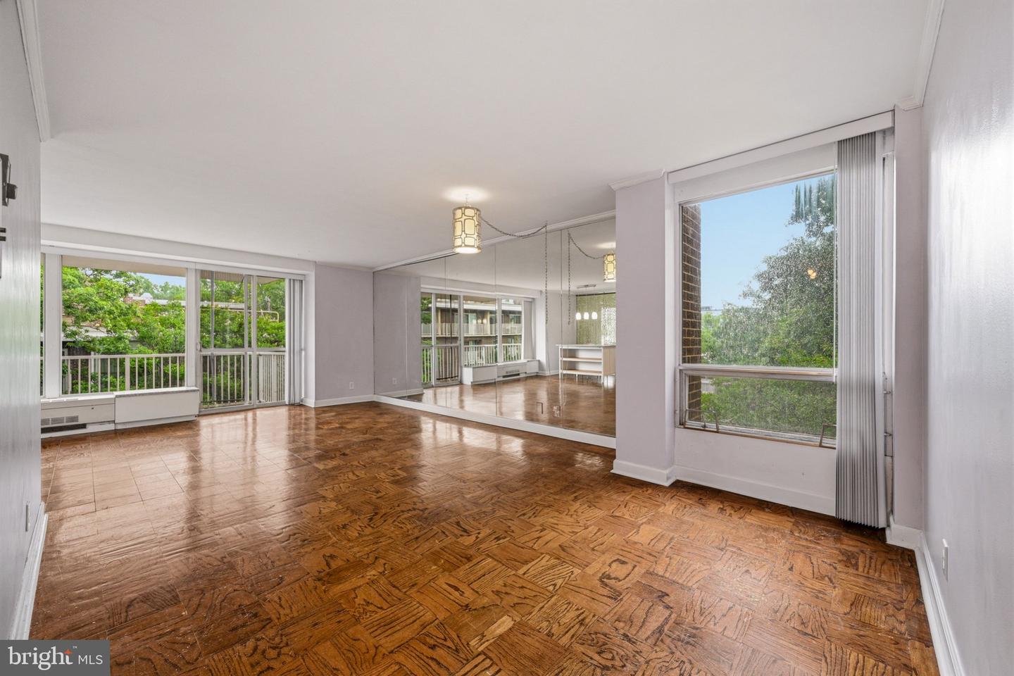 400 O Street SW #402