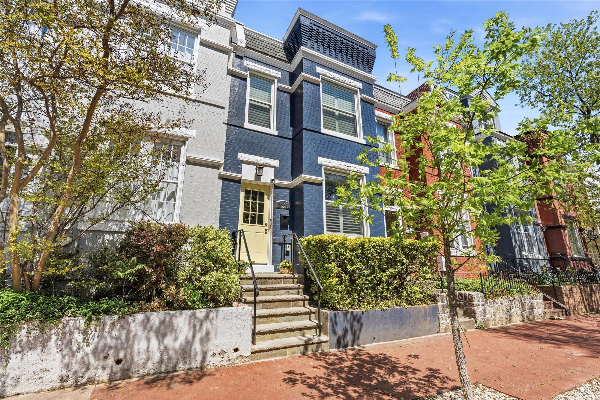1230 Duncan Place NE, Washington