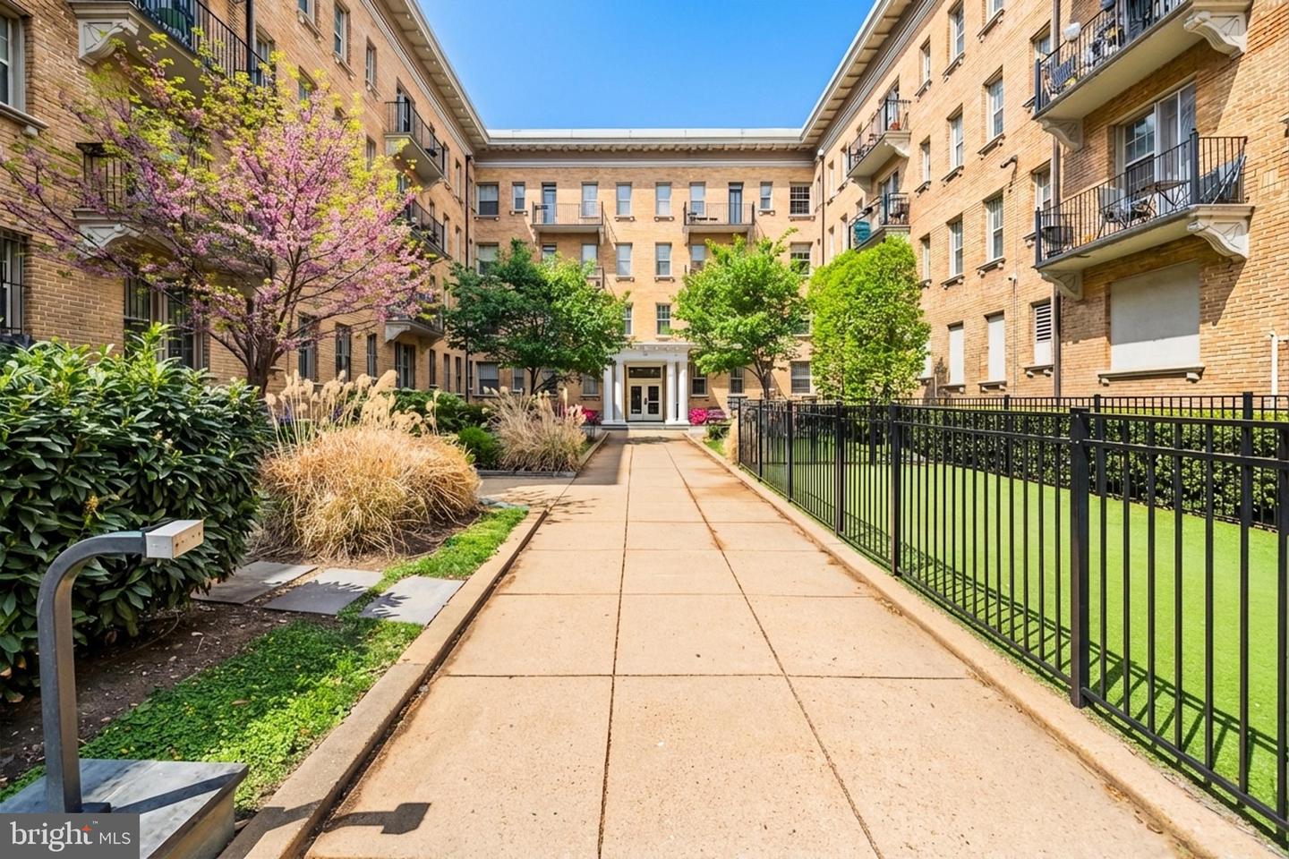 1401 Columbia Road NW #205, Washington