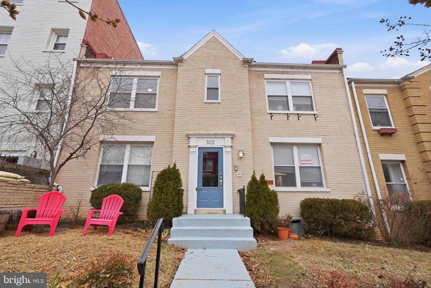302 Todd Place NE #3, Washington
