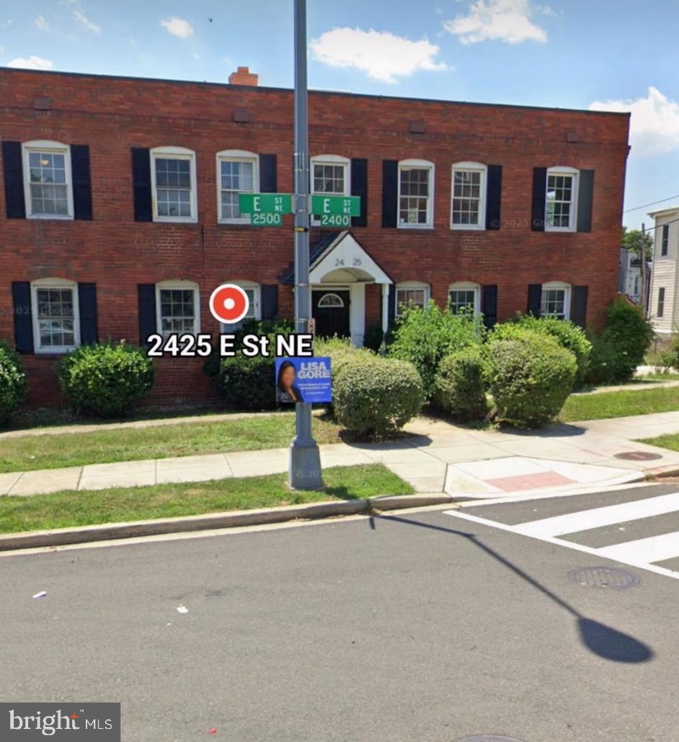 2425 E Street NE, Washington